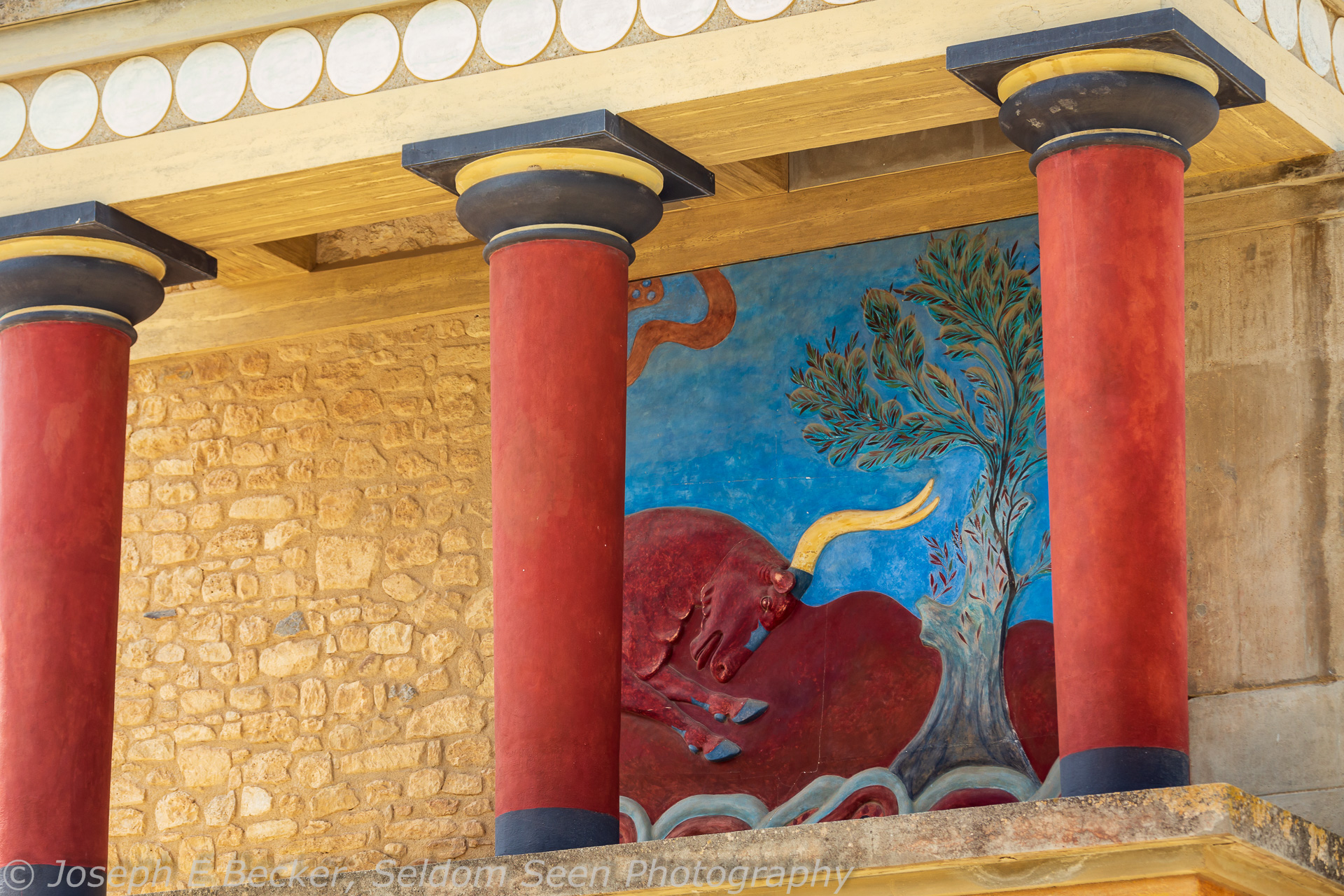 Photographing Ancient Ruins – Knossos